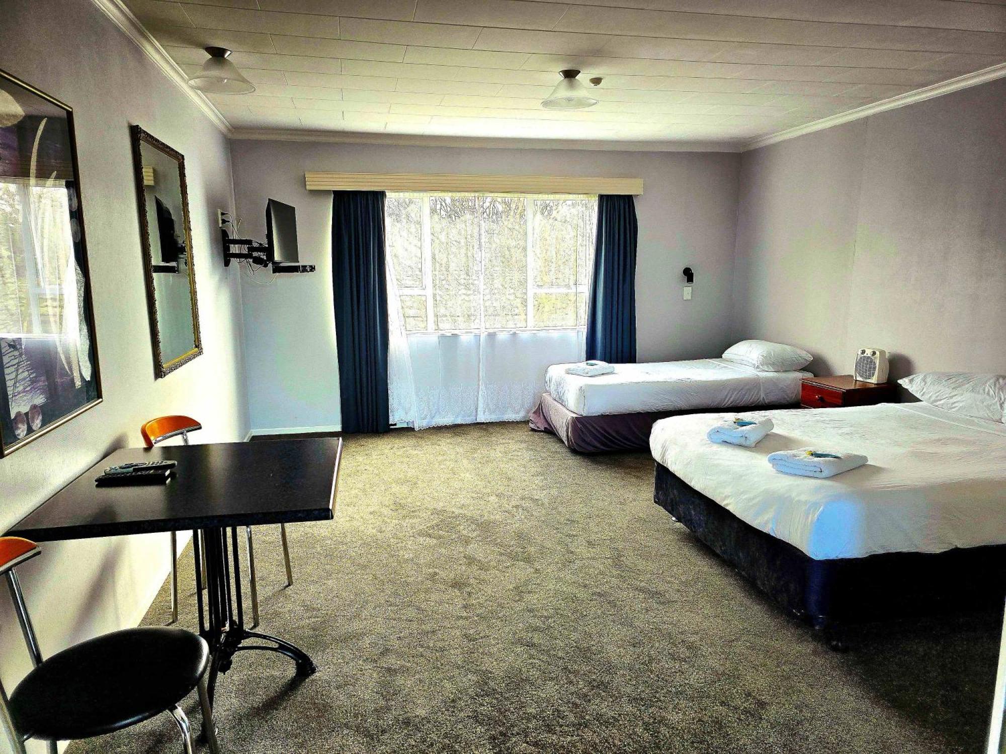 Putaruru Arms Motor Inn Eksteriør billede